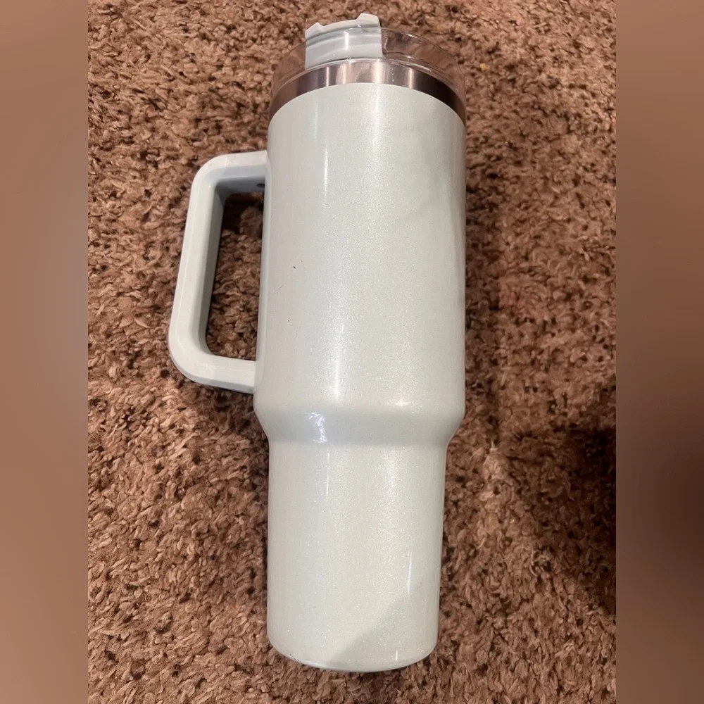 Stanley Mint Colored 40oz tumbler - Picture 2 of 4